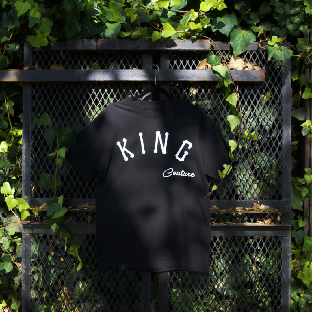 King's Throne   T-Shirt